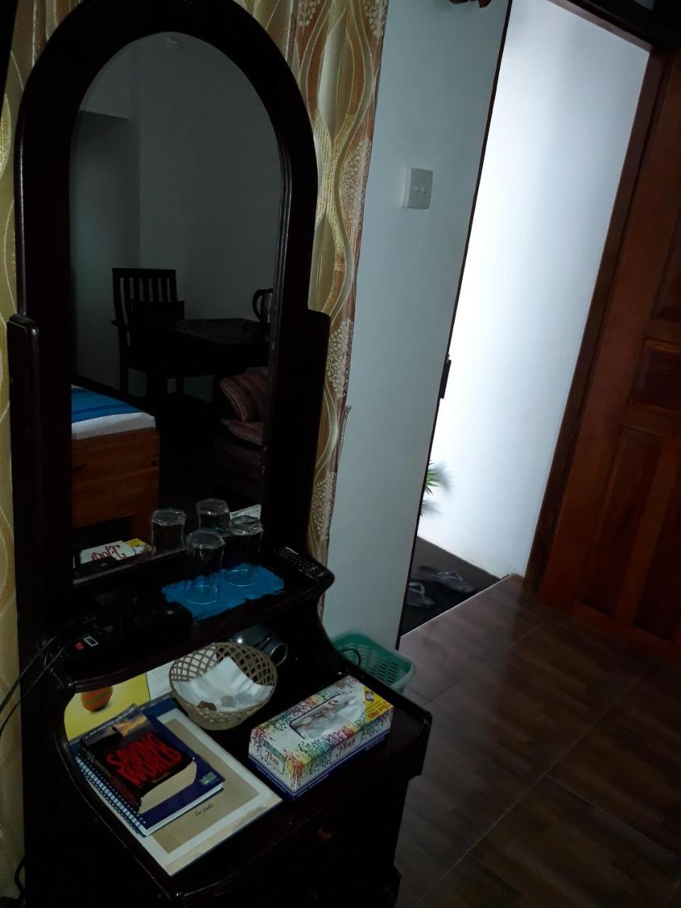 Appartement Eden Garden Way à Ella Extérieur photo